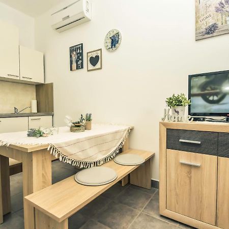 Apartment Snjezana-2 By Interhome カルロバッグ エクステリア 写真